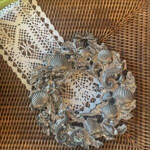 Silver Seashell and Seahorse Hot Plate/Trivet Decorative Wreath